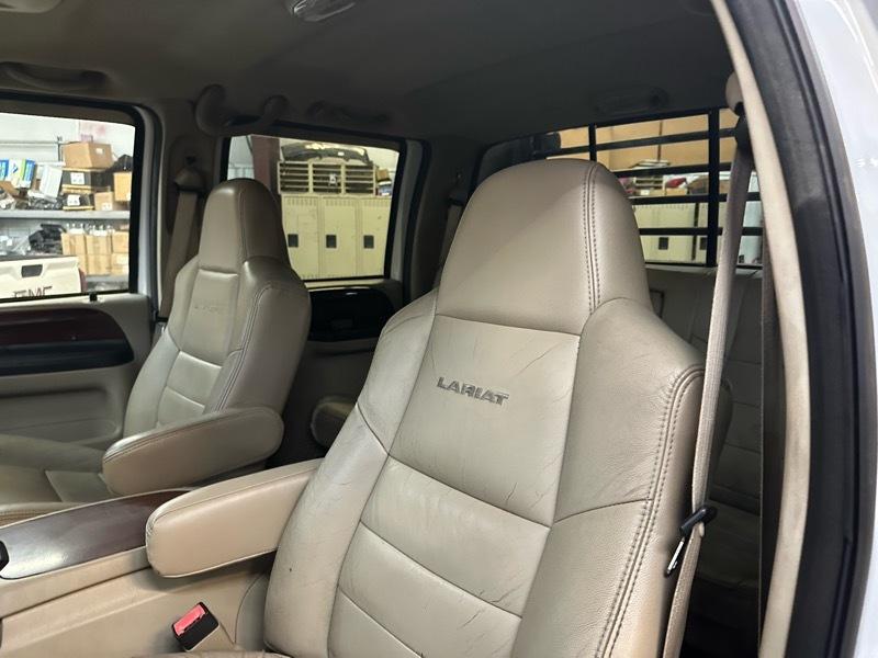 Ford F-550 Crew Cab DRW 2WD 2006