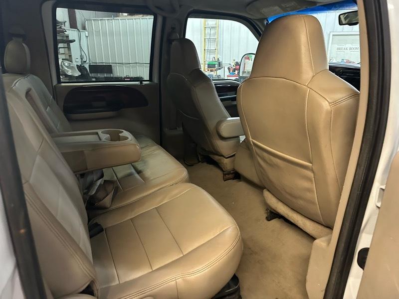Ford F-550 Crew Cab DRW 2WD 2006