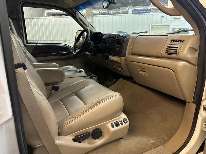Ford F-550 Crew Cab DRW 2WD 2006