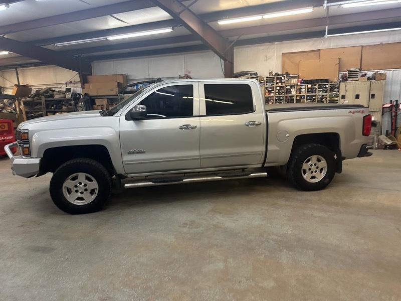 Chevrolet Silverado 1500 High Country Crew Cab Short Box 4WD 2014