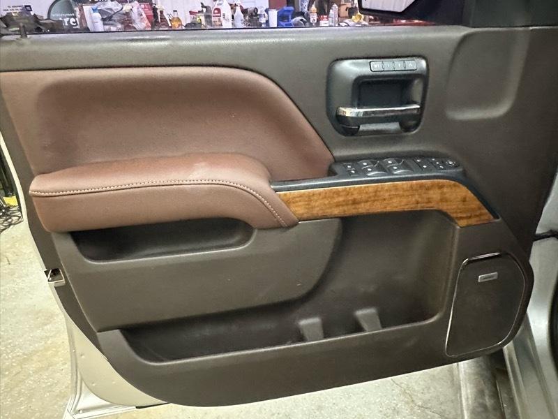 Chevrolet Silverado 1500 High Country Crew Cab Short Box 4WD 2014