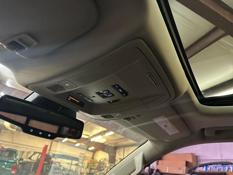 Chevrolet Silverado 1500 High Country Crew Cab Short Box 4WD 2014