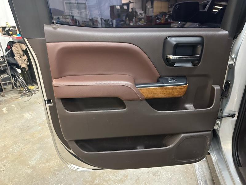 Chevrolet Silverado 1500 High Country Crew Cab Short Box 4WD 2014
