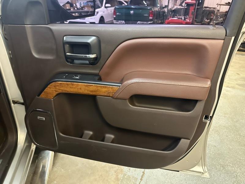 Chevrolet Silverado 1500 High Country Crew Cab Short Box 4WD 2014