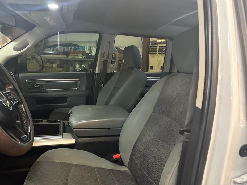 RAM 2500 Big Horn Crew Cab 4WD SWB 2015