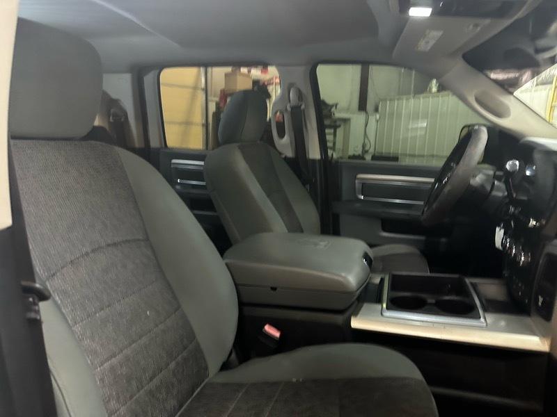RAM 2500 Big Horn Crew Cab 4WD SWB 2015