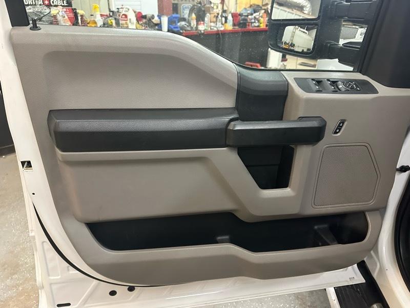 Ford F-250 SD XL Crew Cab 4WD 2019