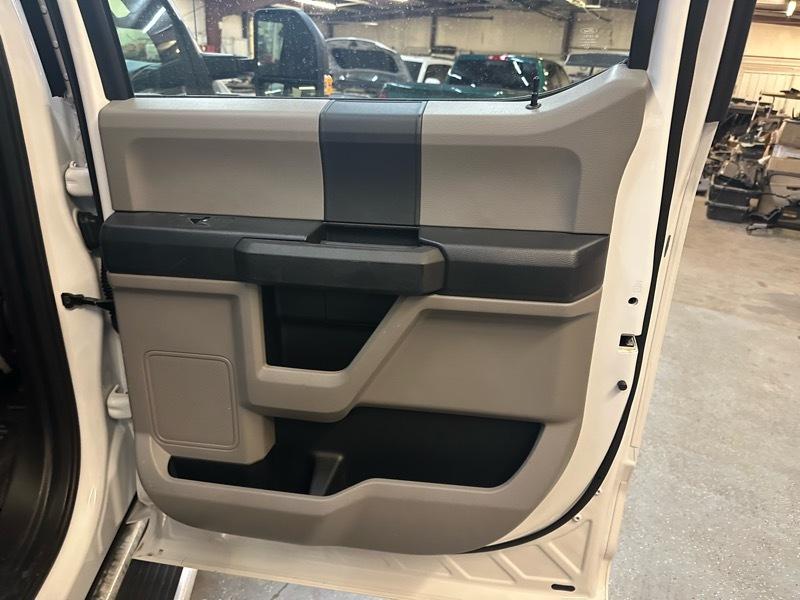 Ford F-250 SD XL Crew Cab 4WD 2019
