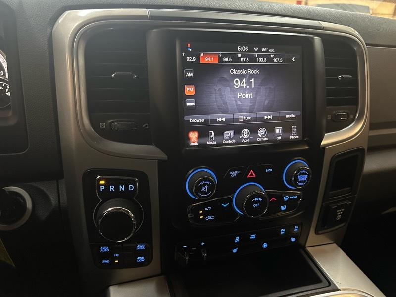 RAM 1500 Big Horn Crew Cab 4WD SWB 2016