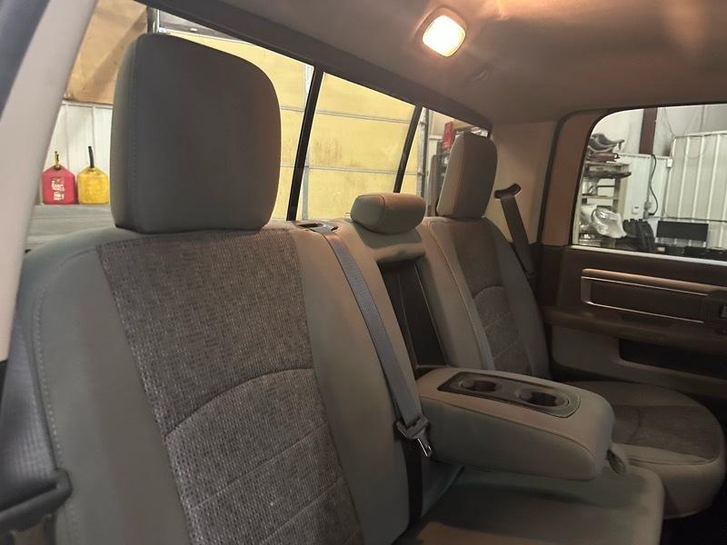 RAM 1500 Big Horn Crew Cab 4WD SWB 2016