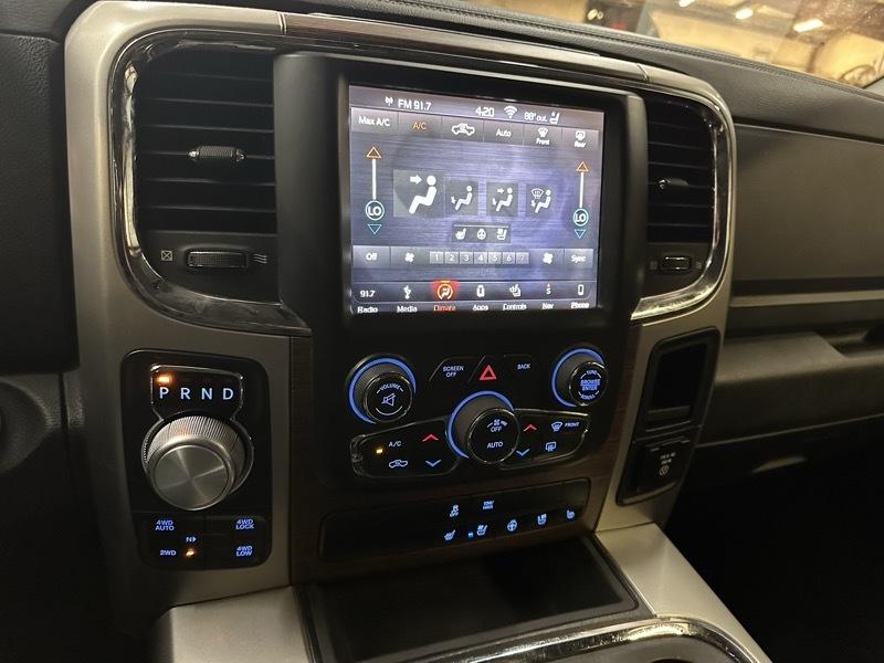 RAM 1500 Laramie Crew Cab SWB 4WD 2018