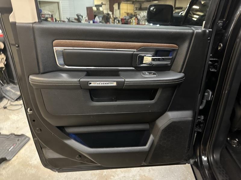 RAM 1500 Laramie Crew Cab SWB 4WD 2018