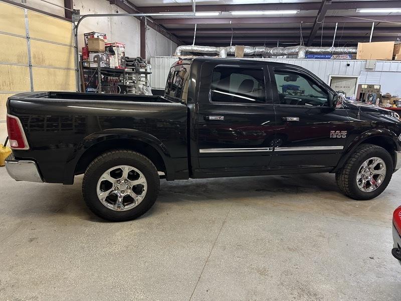 RAM 1500 Laramie Crew Cab SWB 4WD 2018