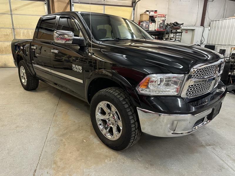 RAM 1500 Laramie Crew Cab SWB 4WD 2018
