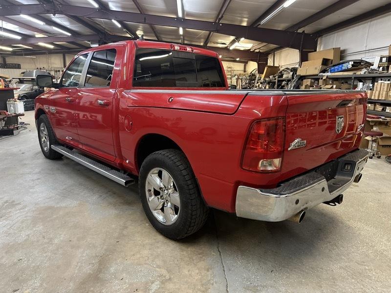 RAM 1500 Big Horn Crew Cab 4WD SWB 2013
