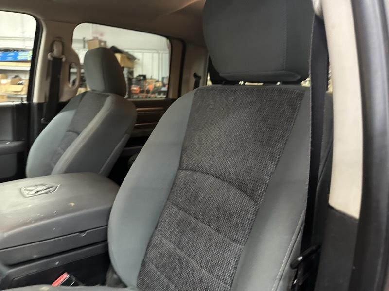 RAM 1500 Big Horn Crew Cab 4WD SWB 2013