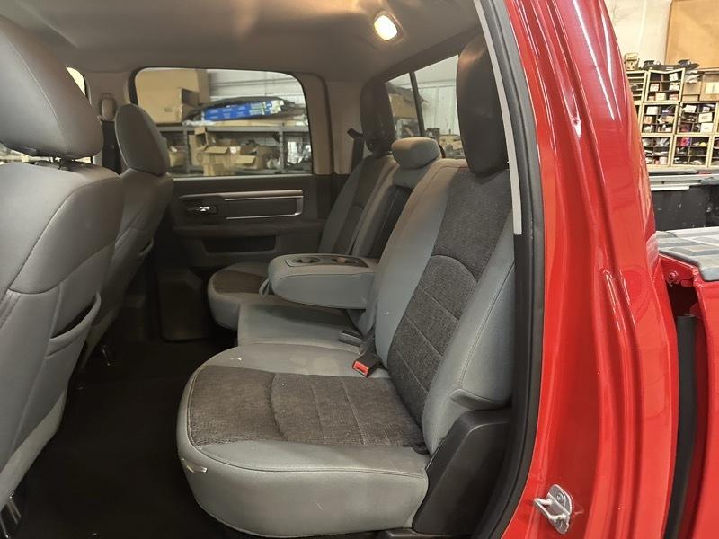 RAM 1500 Big Horn Crew Cab 4WD SWB 2013
