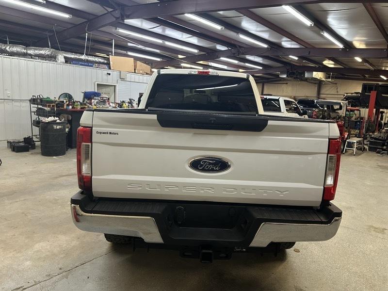 Ford F-250 SD XLT Crew Cab SWB 4WD 2019