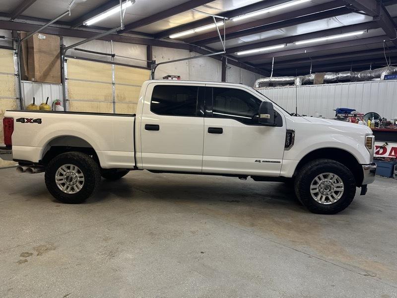 Ford F-250 SD XLT Crew Cab SWB 4WD 2019