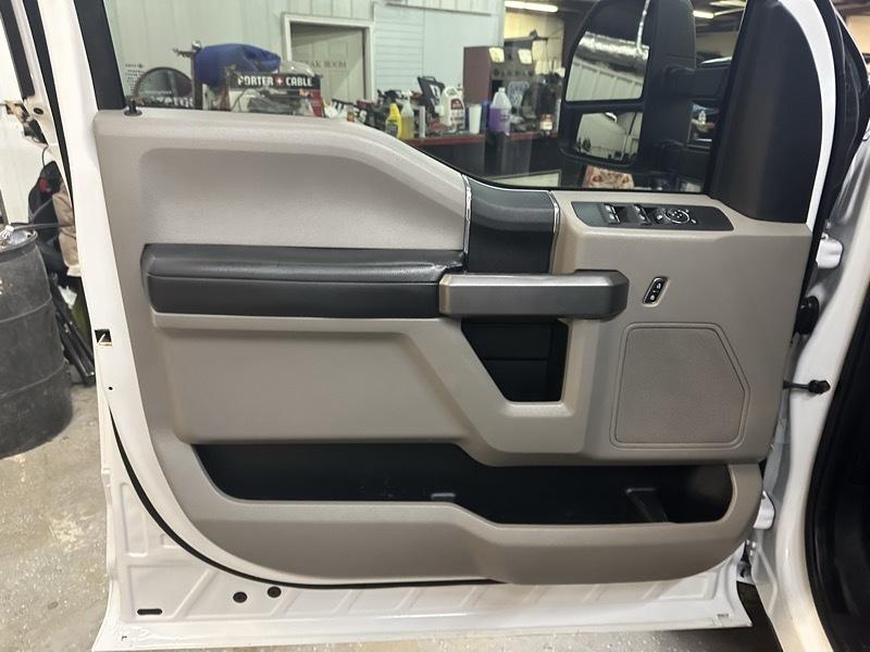 Ford F-250 SD XLT Crew Cab SWB 4WD 2019