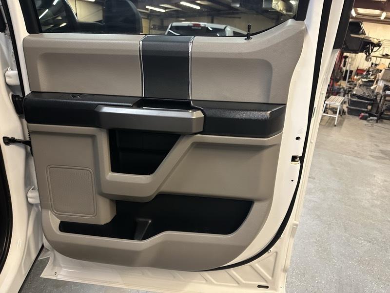Ford F-250 SD XLT Crew Cab SWB 4WD 2019