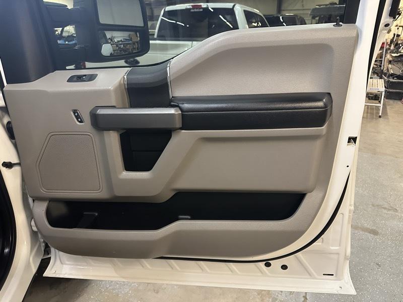 Ford F-250 SD XLT Crew Cab SWB 4WD 2019