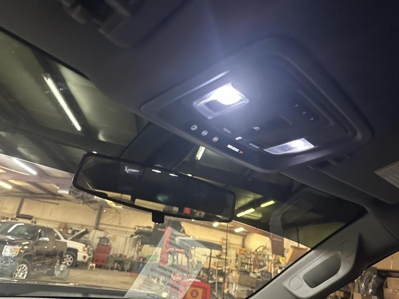 Chevrolet Silverado 1500 Z71 Crew Cab 4WD 2020