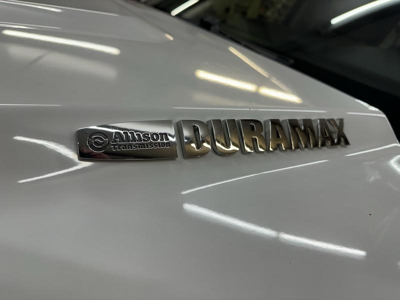 GMC Sierra 2500HD Denali Crew Cab 4WD 2017
