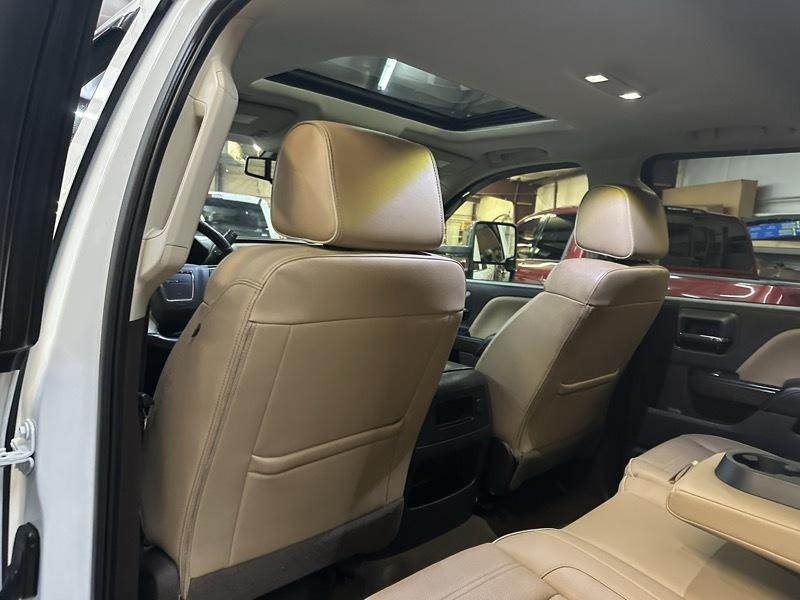 GMC Sierra 2500HD Denali Crew Cab 4WD 2017