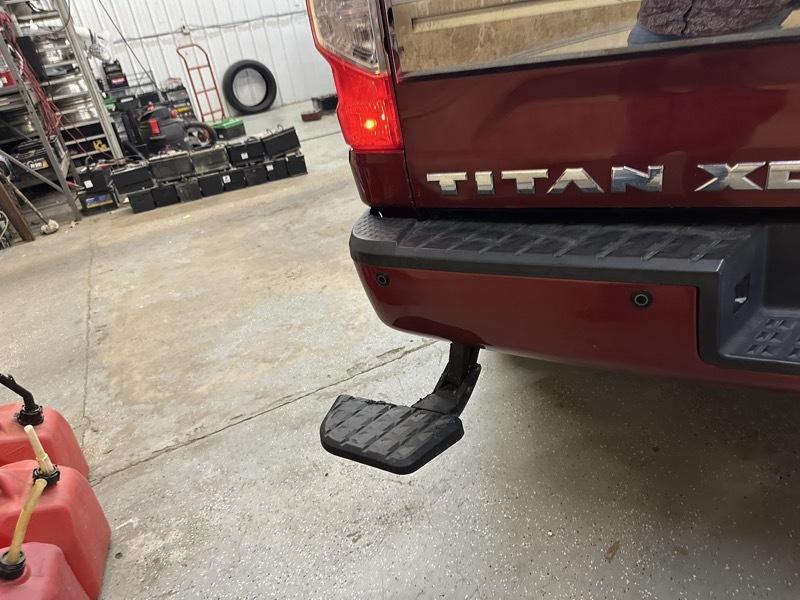 Nissan Titan XD Platinum Reserve Crew Cab 4WD Diesel 2017