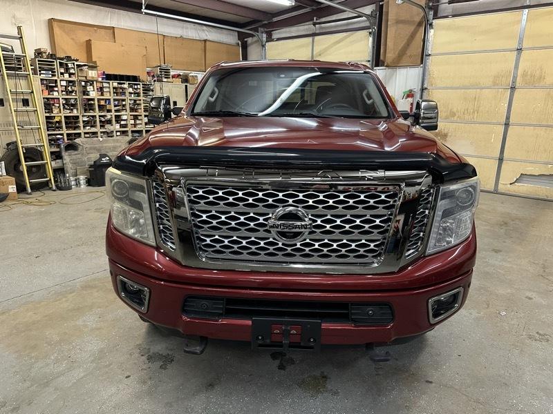 Nissan Titan XD Platinum Reserve Crew Cab 4WD Diesel 2017