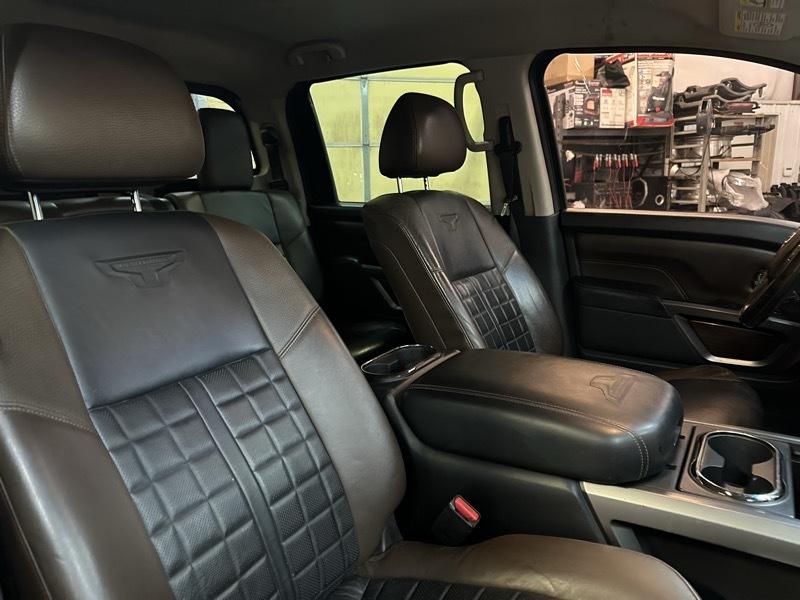 Nissan Titan XD Platinum Reserve Crew Cab 4WD Diesel 2017
