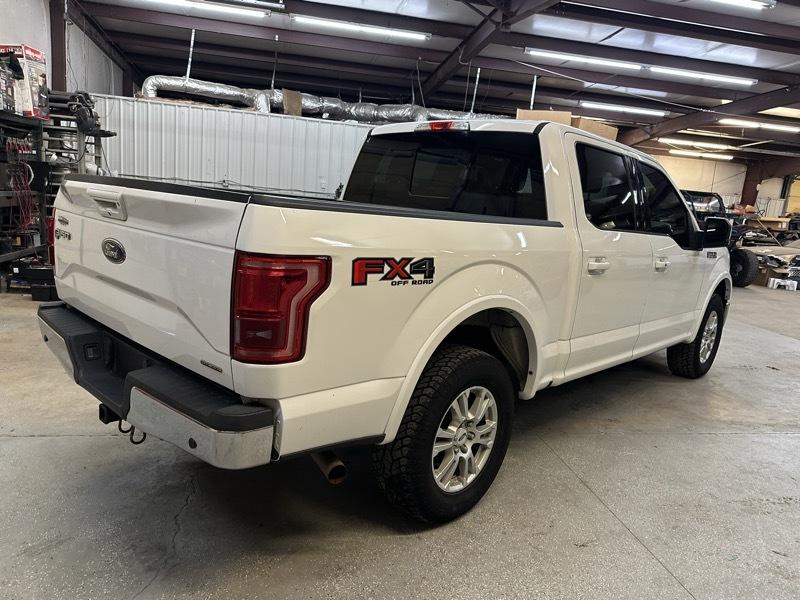 Ford F-150 Lariat SuperCrew Short Box 4WD 2015
