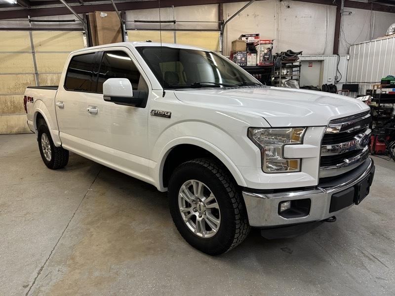 Ford F-150 Lariat SuperCrew Short Box 4WD 2015