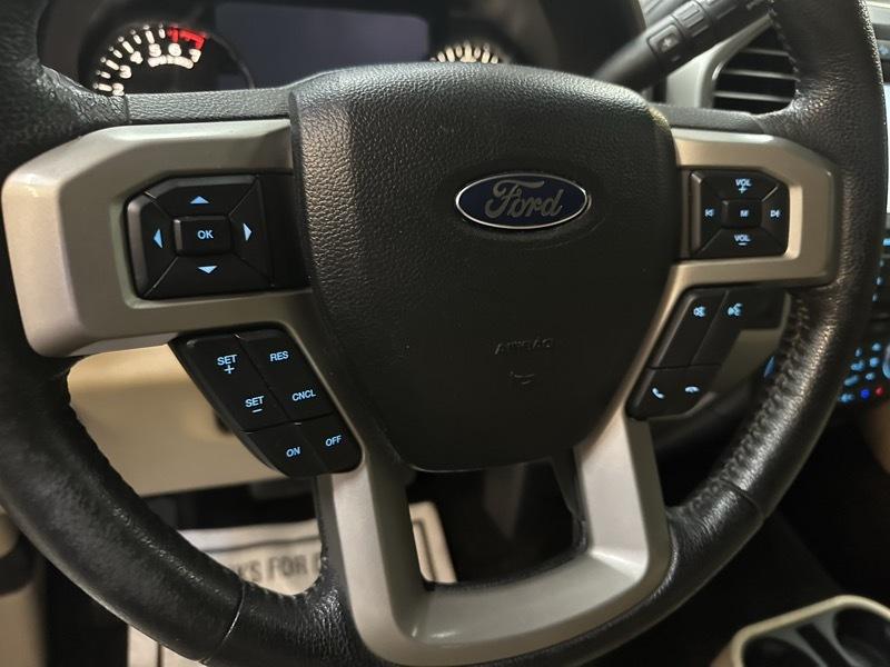 Ford F-150 Lariat SuperCrew Short Box 4WD 2015