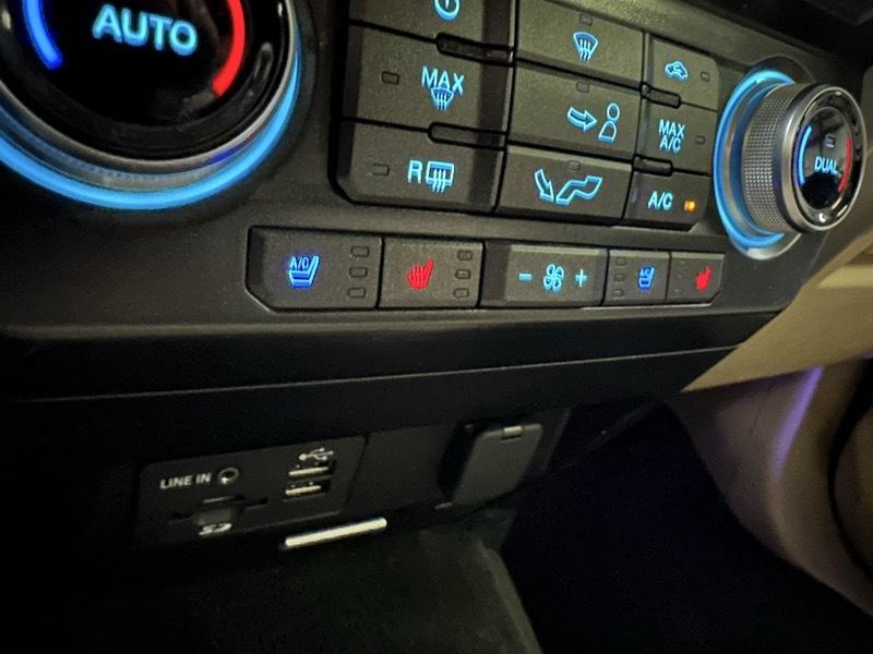 Ford F-150 Lariat SuperCrew Short Box 4WD 2015