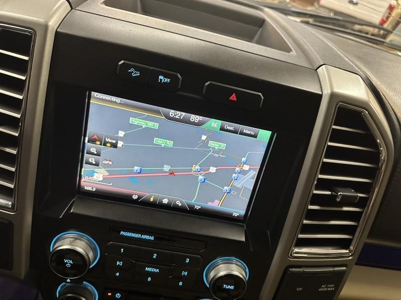 Ford F-150 Lariat SuperCrew Short Box 4WD 2015