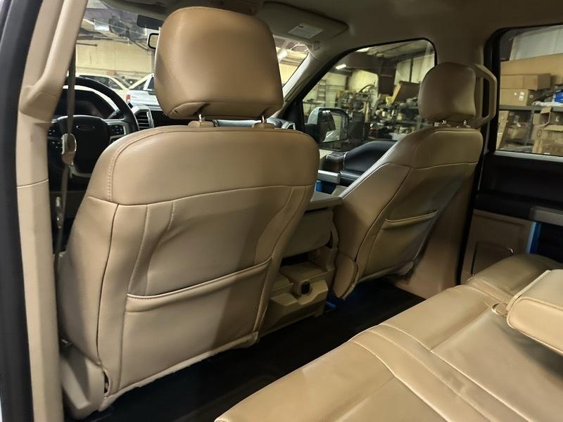Ford F-150 Lariat SuperCrew Short Box 4WD 2015