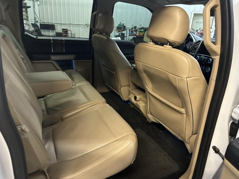 Ford F-150 Lariat SuperCrew Short Box 4WD 2015