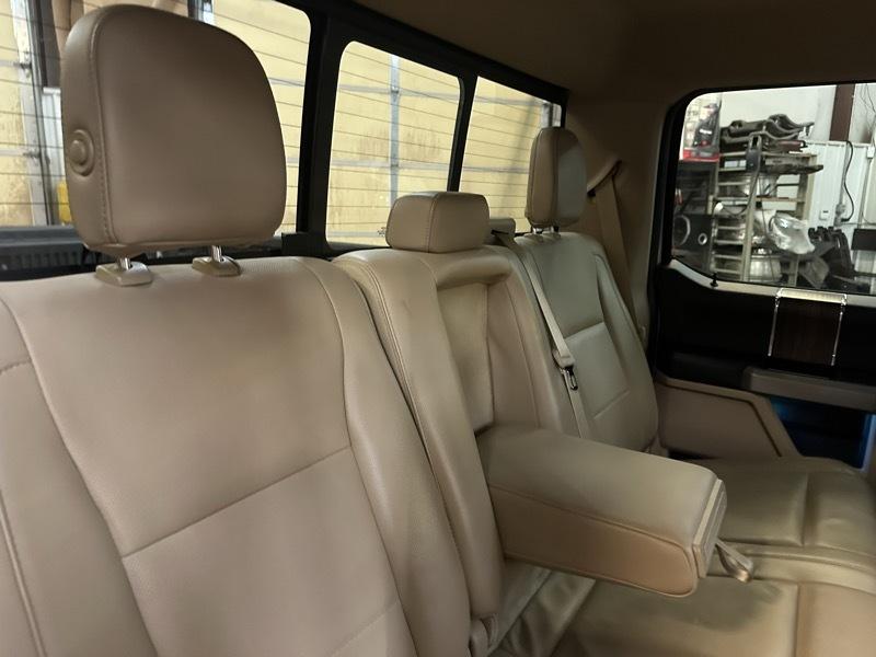 Ford F-150 Lariat SuperCrew Short Box 4WD 2015