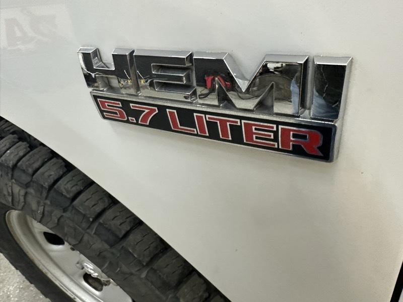 RAM 1500 4WD Crew Cab 140.5" Tradesman 2018