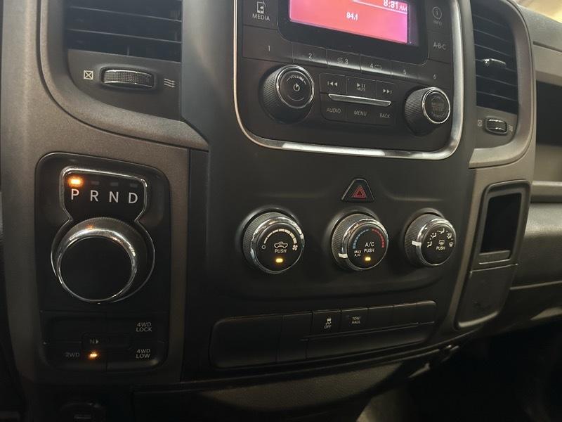 RAM 1500 4WD Crew Cab 140.5" Tradesman 2018