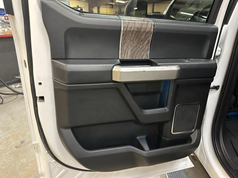 Ford F-250 SD Lariat Crew Cab SWB 4WD 2019