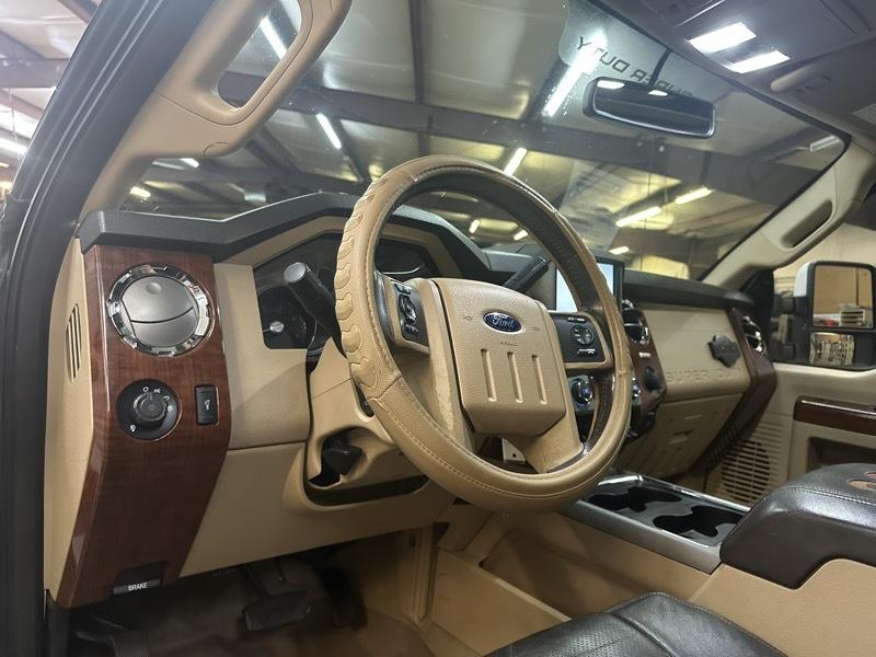 Ford F-350 SD King Ranch Crew Cab Long Bed 4WD 2015