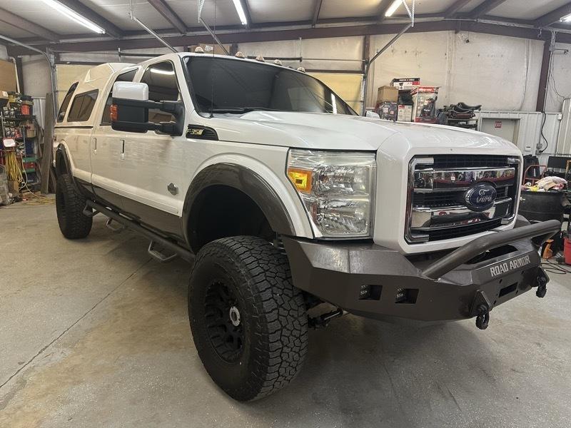 Ford F-350 SD King Ranch Crew Cab Long Bed 4WD 2015