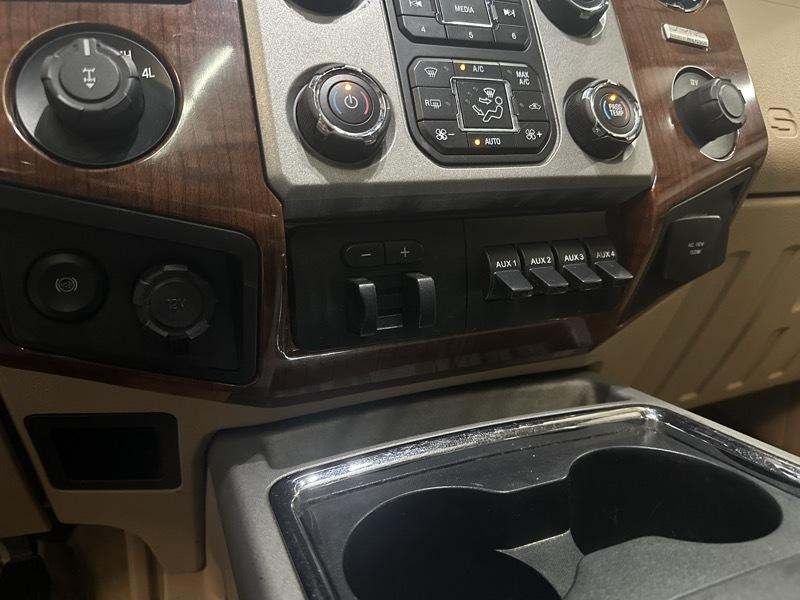 Ford F-350 SD King Ranch Crew Cab Long Bed 4WD 2015