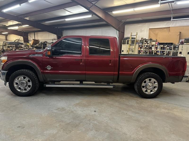 Ford F-250 SD Lariat Crew Cab Short Bed 4WD 2016