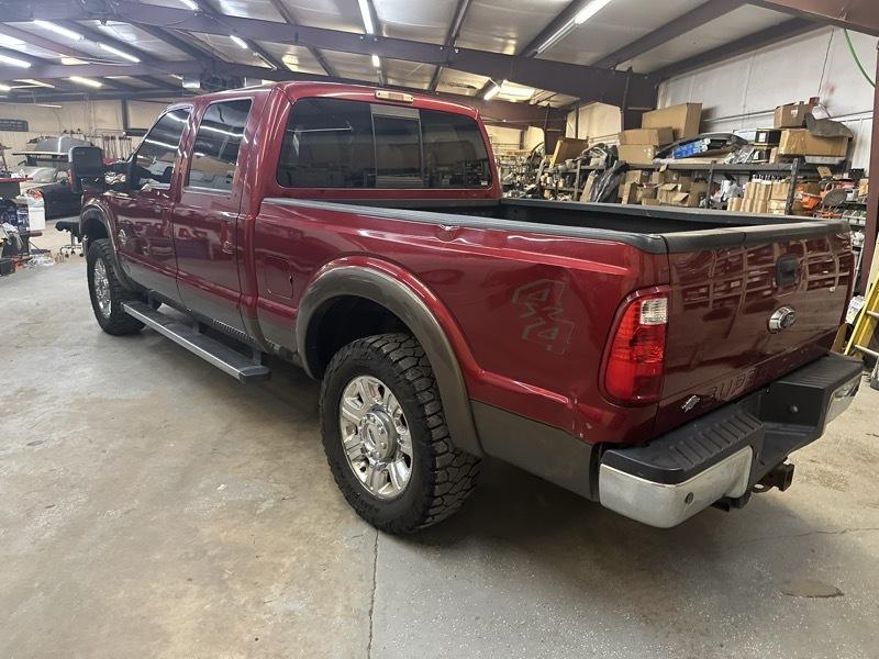 Ford F-250 SD Lariat Crew Cab Short Bed 4WD 2016