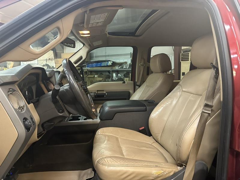 Ford F-250 SD Lariat Crew Cab Short Bed 4WD 2016