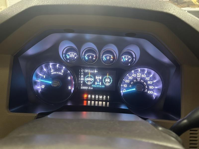 Ford F-250 SD Lariat Crew Cab Short Bed 4WD 2016